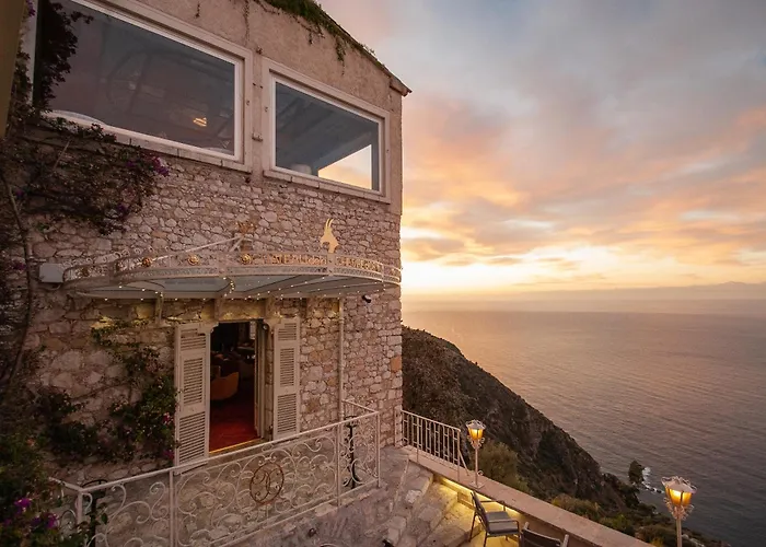 HotellLa Chevre D'Or