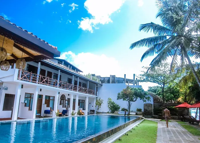 Surf Sea Breeze Hotell Mirissa