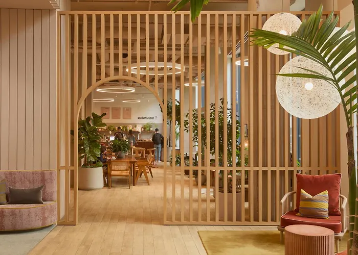 HotellArk Canary Wharf