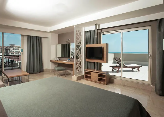 Paloma Oceana Hotell Side