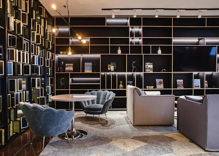 Courtyard By Marriott Warsaw Airport Hotell