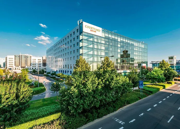Courtyard By Marriott Prague Airport Hotell