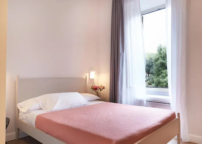 Hotel Reyes Rom