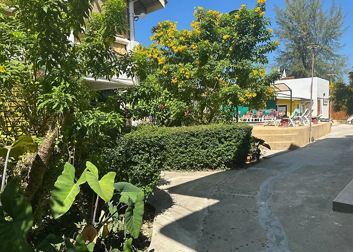 HotellLanta Garden Home