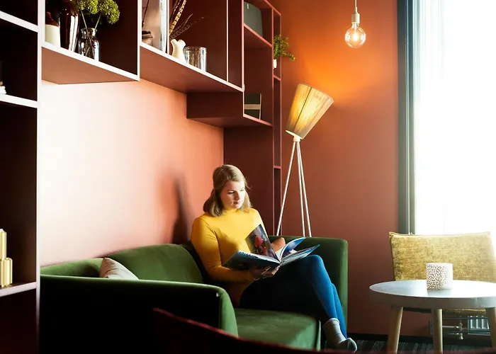 Svalbard Hotell | The Vault Longyearbyen