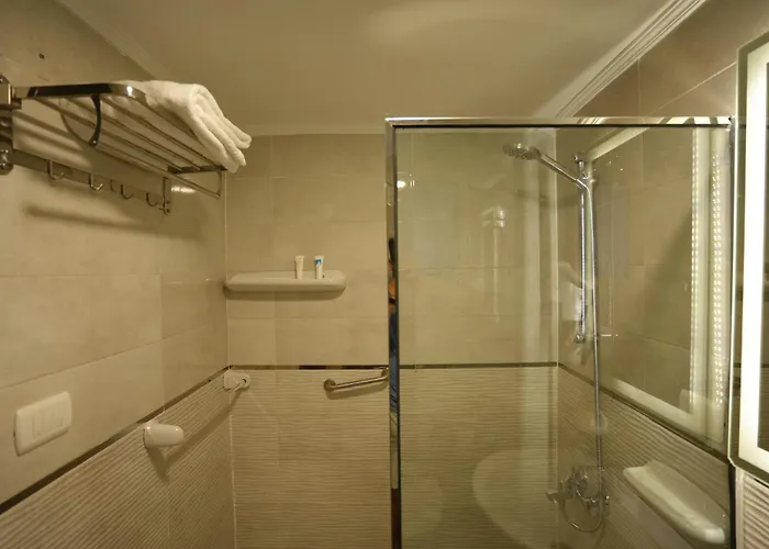 Mar Charbel Hotel Kairo