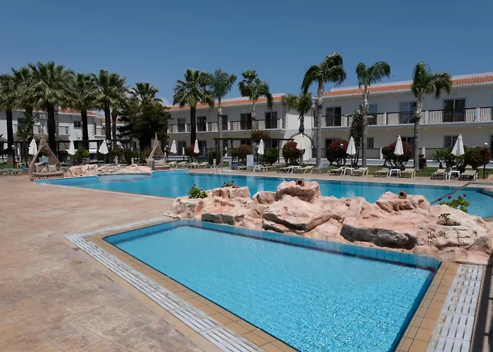 Loutsiana Deluxe Apts Ajía Nápa