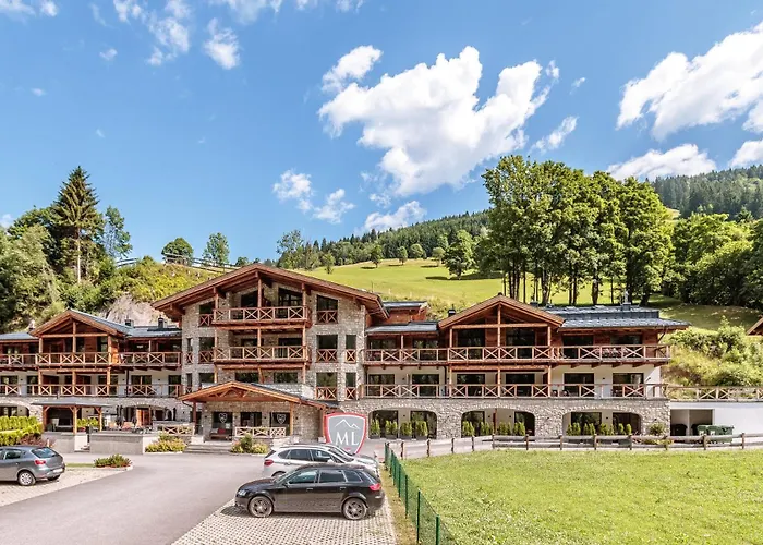 Avenida Mountain Lodges Saalbach Incl Joker Card