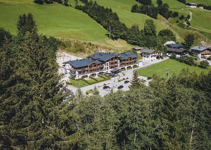 Avenida Mountain Lodges Saalbach Incl Joker Card