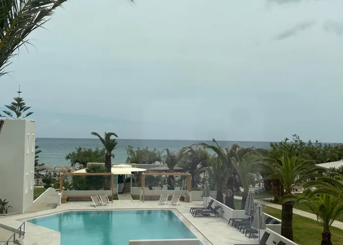 Ninemia Beach Hotel & Suites Agia Marina