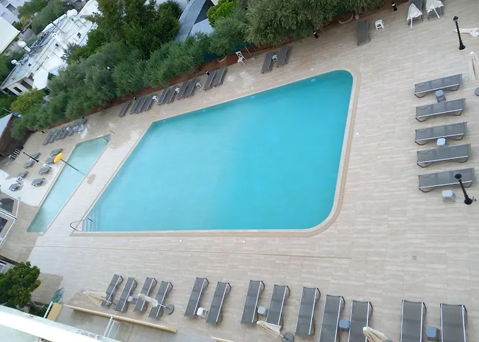 HotellSunquest Gardens Holiday Resort