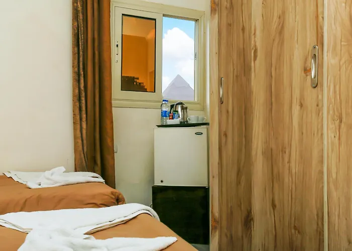 Nefertiti By Pyramids Hotel Kairo