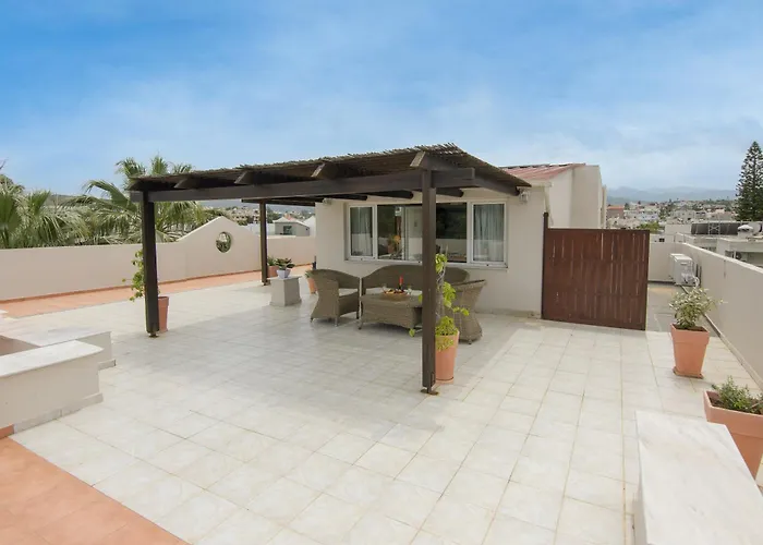 Talos Hotel Apartments Kato Daratso