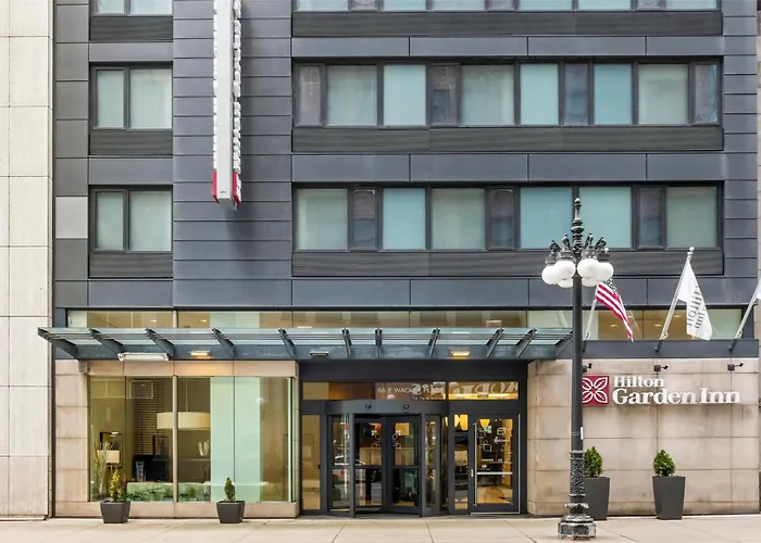 Hilton Garden Inn Chicago Downtown Riverwalk