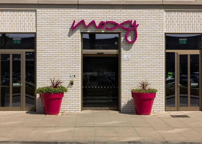 Moxy London Excel Hotell