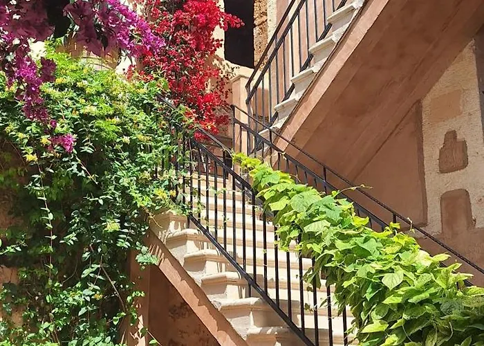 Hotel Off Khania