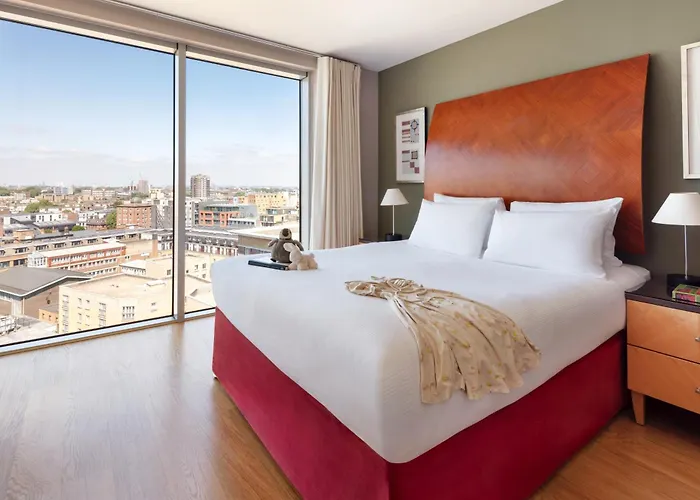 Marlin Aldgate Tower Bridge Lejlighedshotel London
