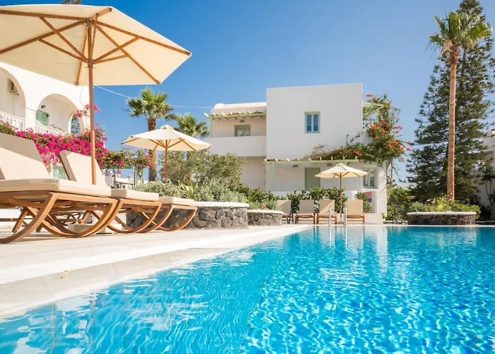 Joanna Villas Kamári