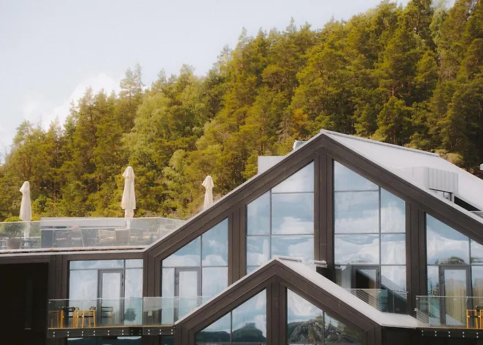 Season Hotel Ekerö
