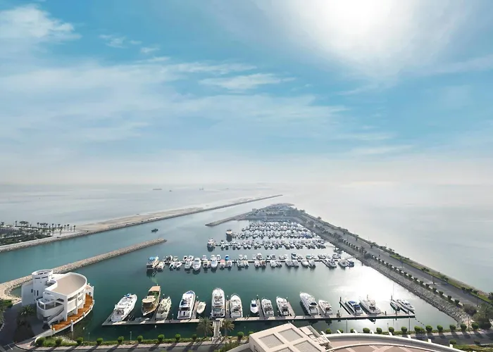 The Ritz-Carlton, Doha Hotell