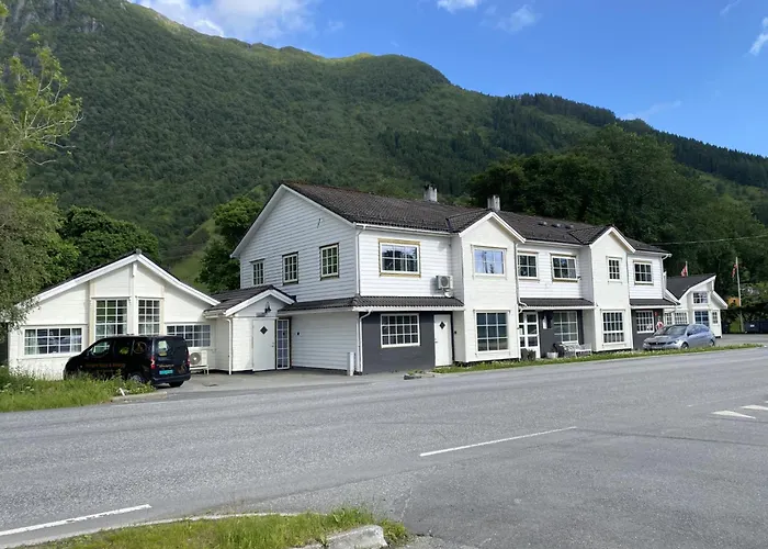 Rosendal Apartments Motellet