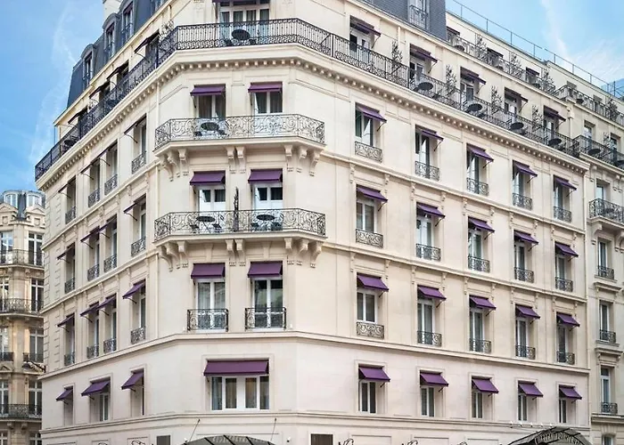 Hotel Chateau Frontenac Paris