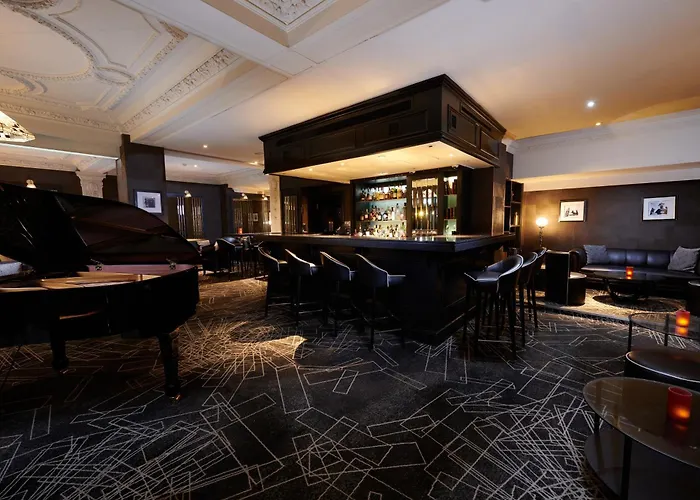 The Dilly Hotell London