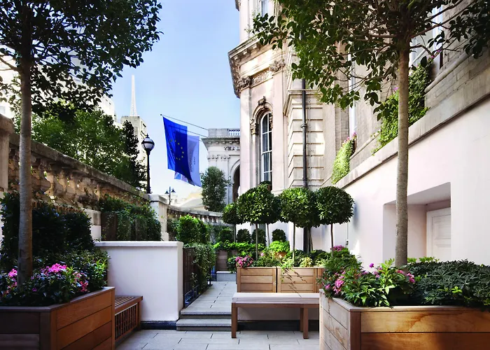 The Langham London Hotell