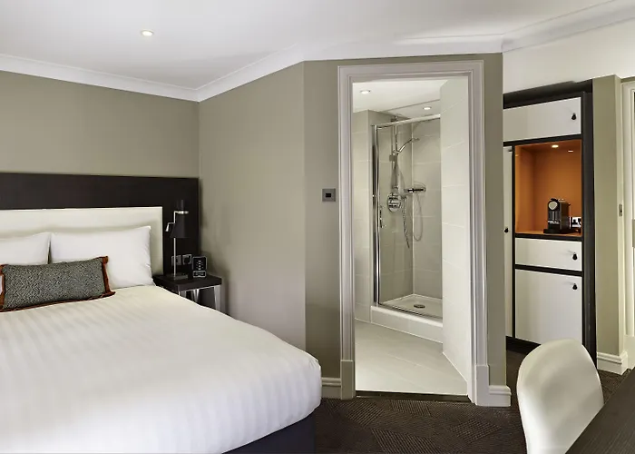 Doubletree By Hilton London Ealing Hotell