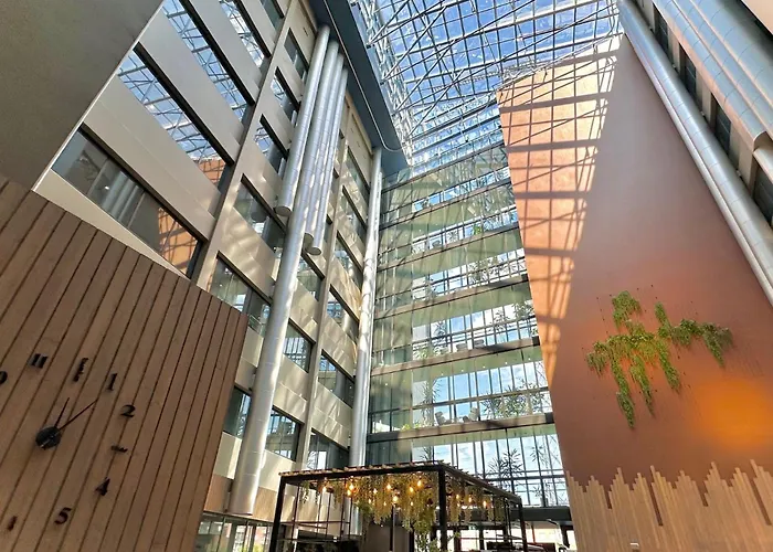 Skyline Airport Hotel Vanda