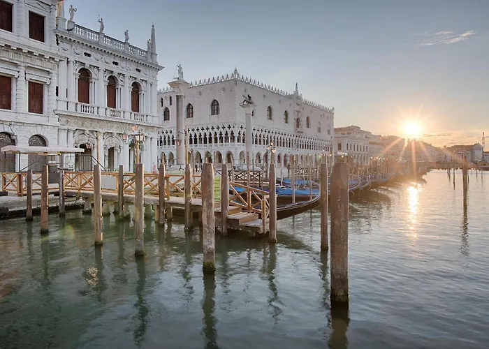 Nh Venezia Santa Lucia Hotell