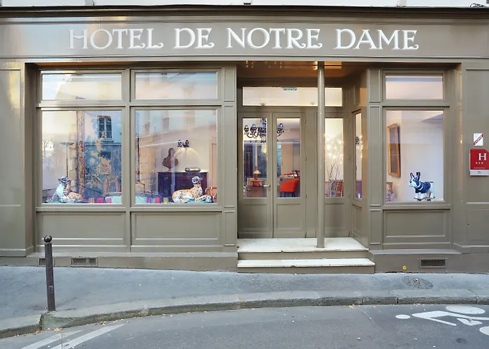 Hotel De Notre-Dame Paris