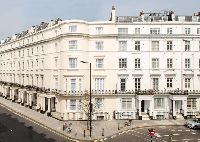 The Crescent Hyde Park Hotel Lontoo