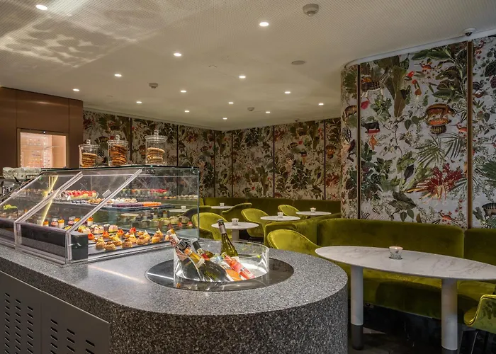 Hilton Kyiv Hotell
