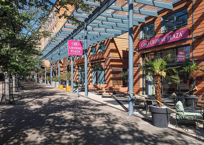 Crowne Plaza Lyon - Cite Internationale Hotell