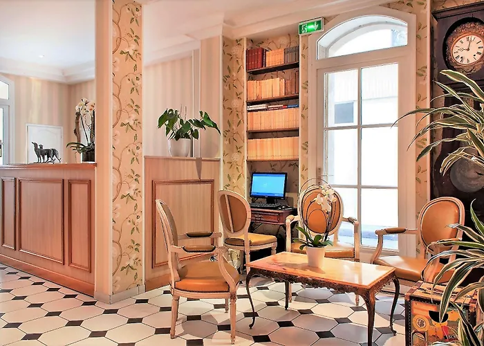 Hotel Romance Malesherbes By Patrick Hayat Pariisi