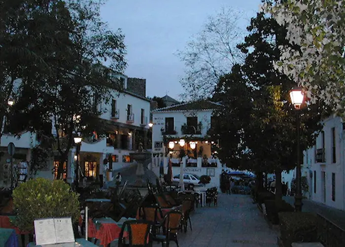 Hostal El Escudo De Mijas