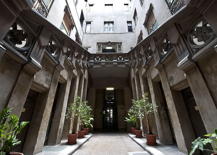 Hostal Girona Barcelona