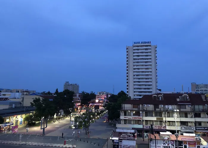 Hotel Atol Slântsjev Brjag