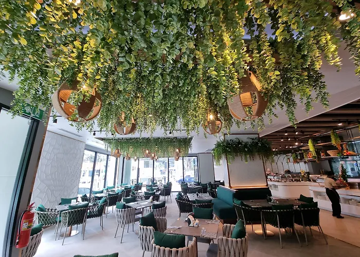 Pattaya Discovery Beach Hotel