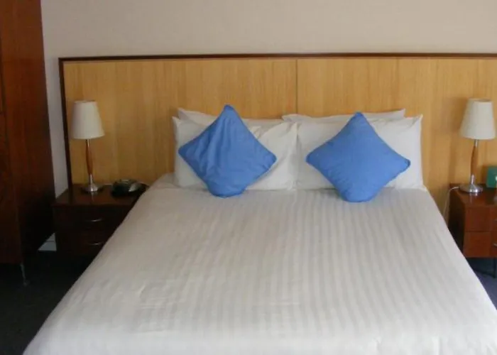 Ocean Beach Hotel Perth