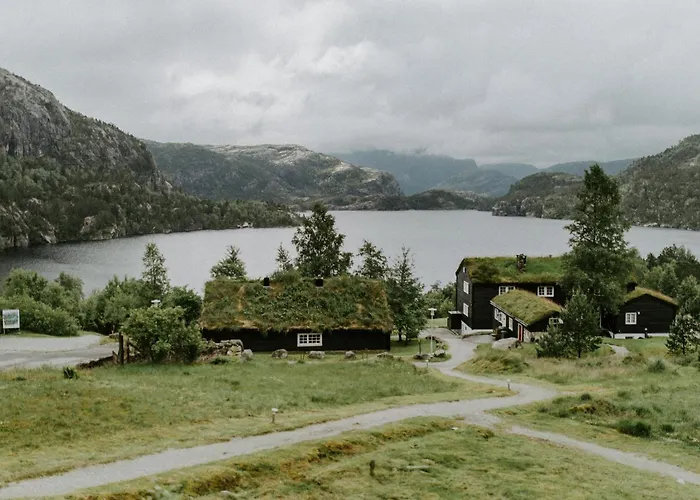 Preikestolen BaseCamp Hotell Jørpeland