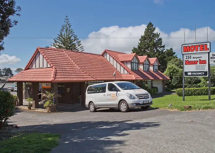 HotellAirport Manor Inn