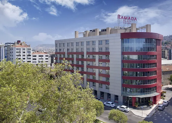 Ramada Plaza By Wyndham Izmir Hotell