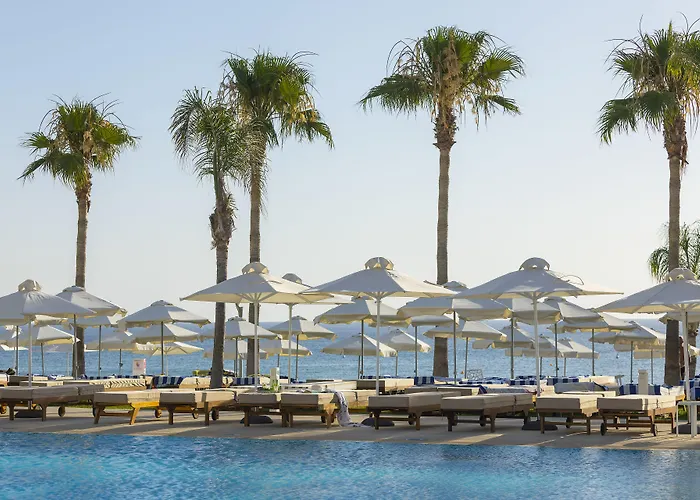 HotellConstantinos The Great Beach