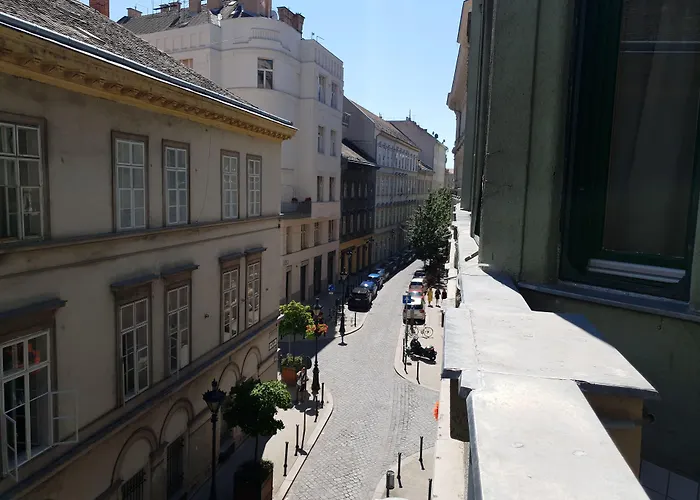 Amber Terrace Studios Downtown Budapest