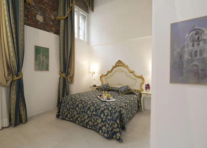 Al Mascaron Ridente Hotell Venedig