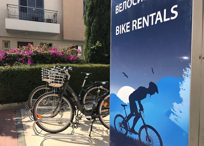 Elysia Park Aparthotel Paphos