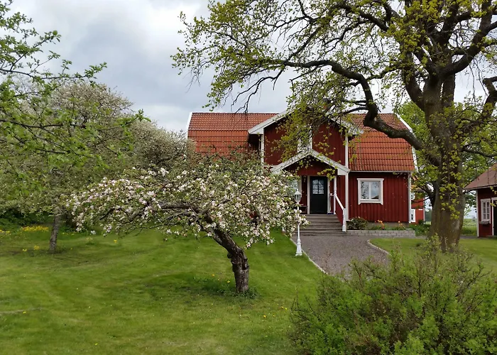 Brunnsta Gård Bed and Breakfast Bålsta