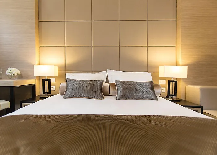 Dominic Smart & Luxury Suites - Republic Square Beograd